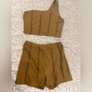 Brown 2-piece shorts set worn once in good condition